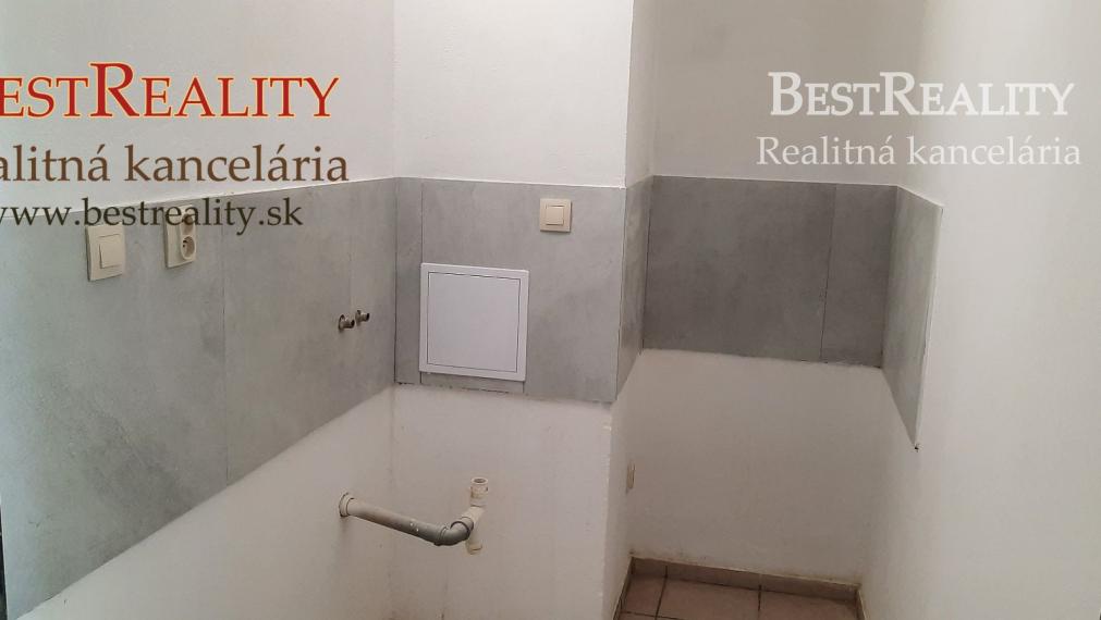 2 Garsónka na predaj, rekonštruovaný byt, DOBRÝ VCHOD, Stavbárska 34, www.bestreality.sk