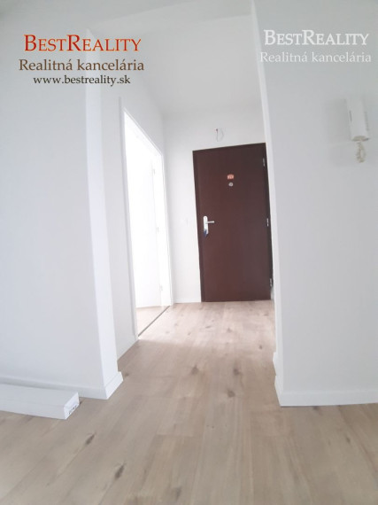 3 izbový byt na predaj, kompletná rekonštrukcia. nepriechodné izby, loggia, Klimatizácia, pekný výhľad Petržalka www.bestreality.sk