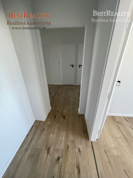 3 izbový byt na predaj, kompletná rekonštrukcia. nepriechodné izby, loggia, Klimatizácia, pekný výhľad Petržalka www.bestreality.sk