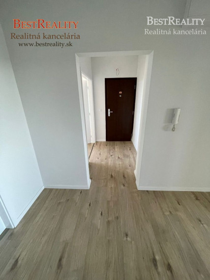 3 izbový byt na predaj, kompletná rekonštrukcia. nepriechodné izby, loggia, Klimatizácia, pekný výhľad Petržalka www.bestreality.sk