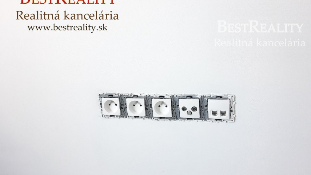 5 izbový rodinný dom na PREDAJ, Novostavba, terasa, pozemok 1403 m2, 25 km od Bratislavy, Lehnice www.bestreality.sk