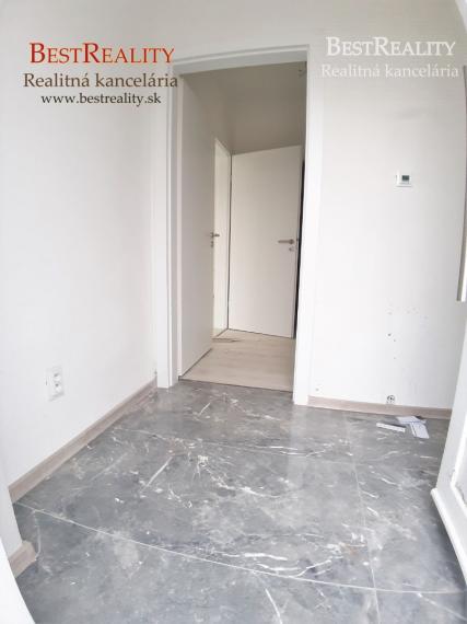 KOLAUDUJEME 3 izbový MEZONETOVÝ byt na predaj NOVOSTAVBA , Malinovo , Pôvodná časť obce, www.bestreality.sk