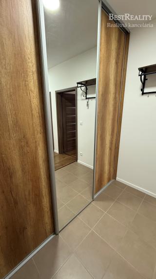 3 izbový byt na prenájom s parkovaním, Novostavba Petržalka