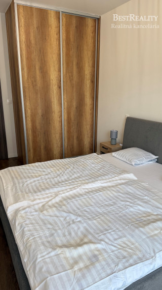 3 izbový byt na prenájom s parkovaním, Novostavba Petržalka