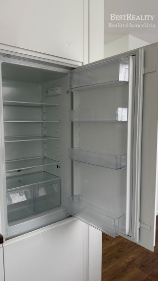 3 izbový byt na prenájom s parkovaním, Novostavba Petržalka