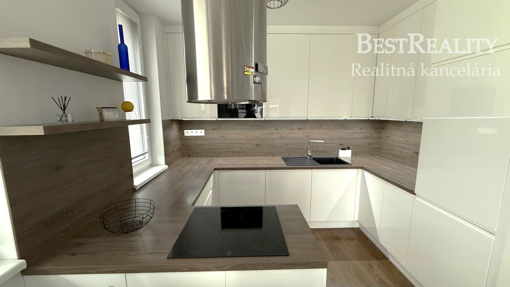 3 izbový byt na prenájom s parkovaním, Novostavba Petržalka