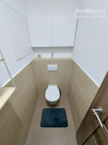 3 izbový byt na prenájom s parkovaním, Novostavba Petržalka