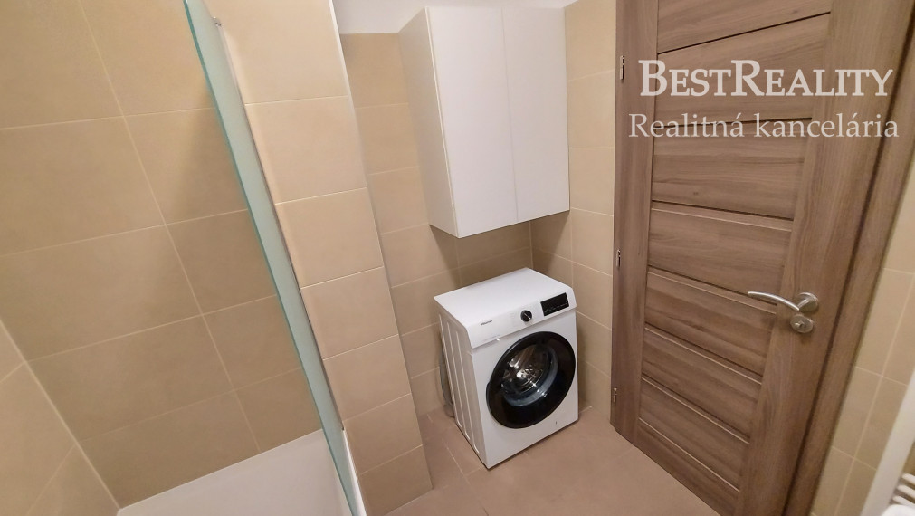 3 izbový byt na prenájom s parkovaním, Novostavba Petržalka