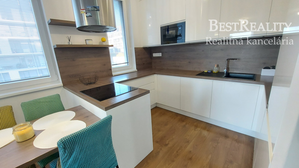 3 izbový byt na prenájom s parkovaním, Novostavba Petržalka