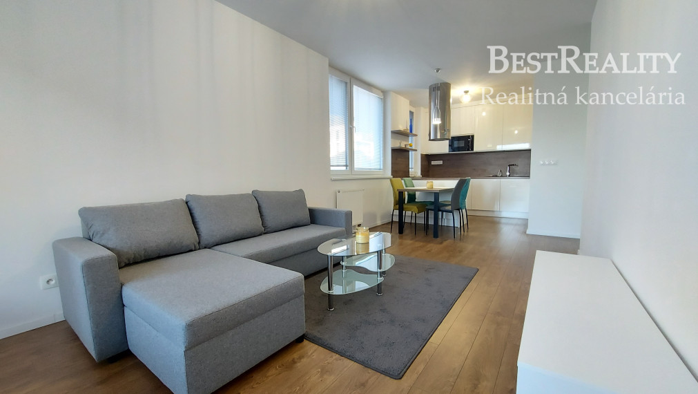 3 izbový byt na prenájom s parkovaním, Novostavba Petržalka