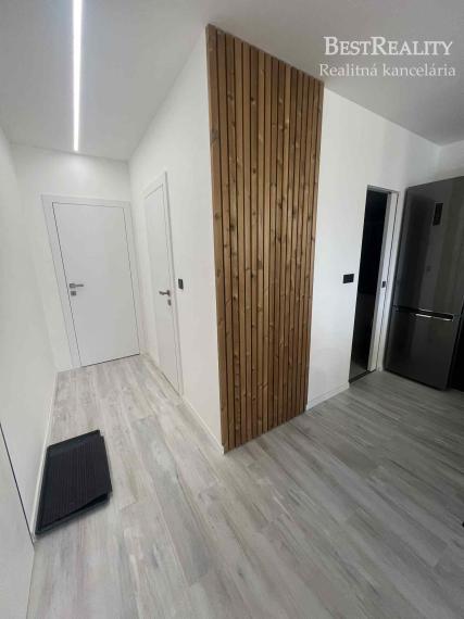 Útulný moderne prerobený 2-izbový byt v Lamači na predaj Bakošova ulica