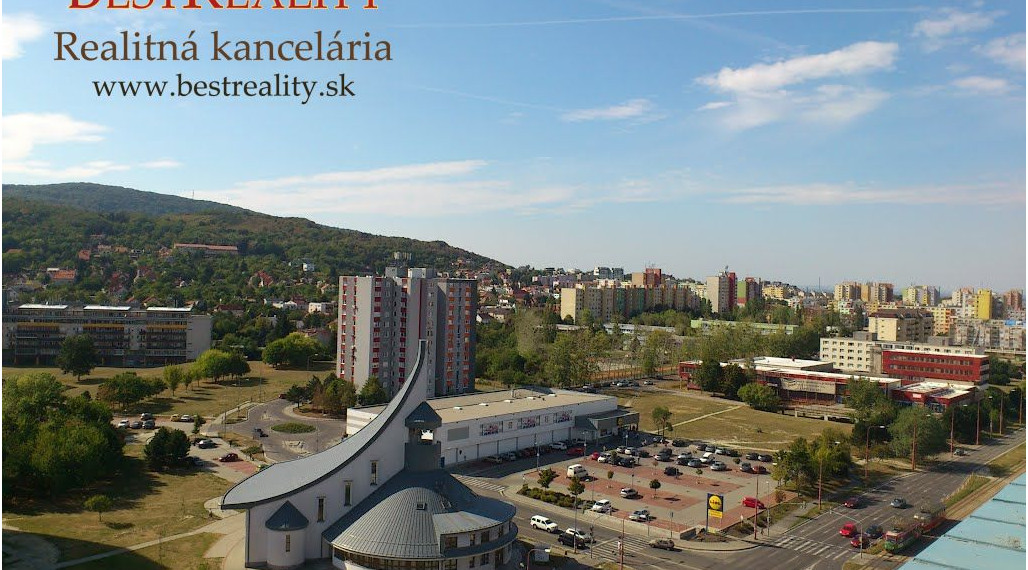 Hľadáme na kúpu pre konkrétneho klienta 3,4 izbový byt v Dúbravke www.bestreality.sk