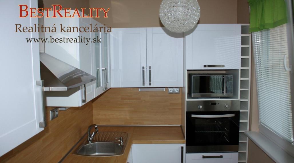 1 izbový byt na prenájom po rekonštrukcii Dúbravka Gallayova ul. www.bestreality.sk