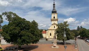 Bývajte v centre Stupavy! Všetko na skok od bytu. Nádherný atypický 1,5 izbový byt na Hlavnej ulici. - fotografia 1