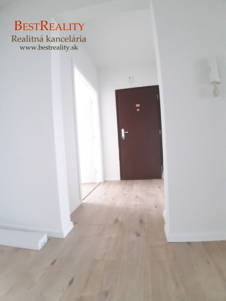 3 izbový byt na predaj, kompletná rekonštrukcia. nepriechodné izby, loggia, Klimatizácia, pekný výhľad Petržalka www.bestreality.sk - fotografia 3
