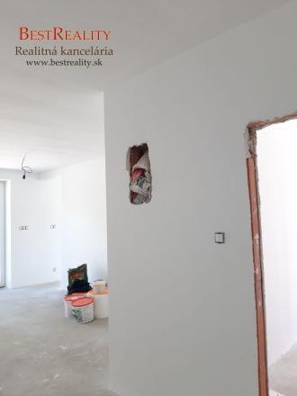 5 izbový rodinný dom na PREDAJ, Novostavba, terasa, pozemok 1403 m2, 25 km od Bratislavy, Lehnice www.bestreality.sk - fotografia 9