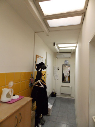 Obchodný priestor na Predaj, Dobrá investícia Petržalka, Nám. Hraničiarov www.bestreality.sk - fotografia 4