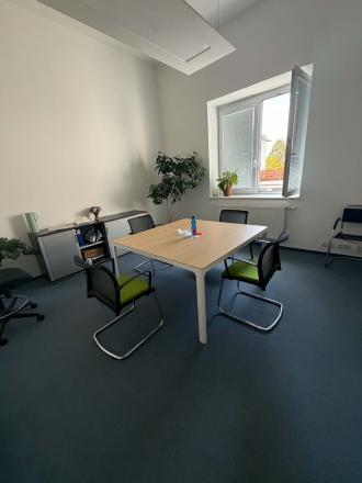 PODNIKAJTE V CENTRE STUPAVY NA HLAVNEJ ULICi! NA PREDAJ ATRAKTÍVNY NEBYTOVÝ PRIESTOR (3 miestnosti) – 120 m²