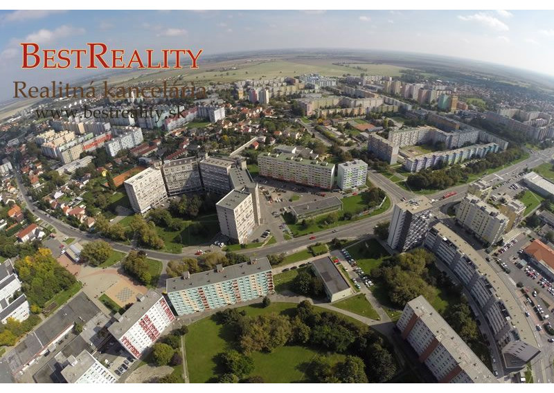 Hľadáme na kúpu pre konkrétneho klienta 2,3 izbový byt vo Vrakuňi www.bestreality.sk