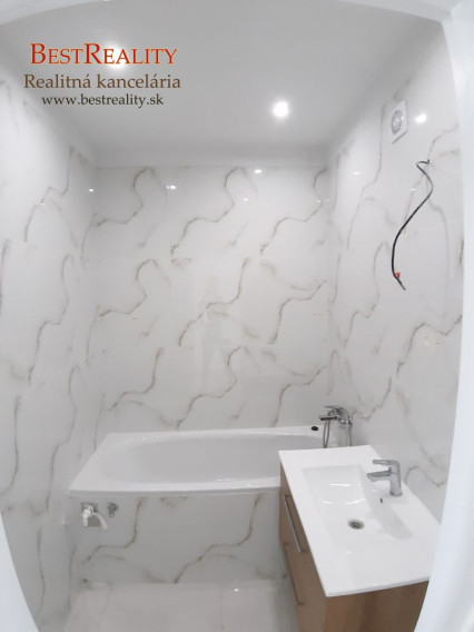 3 izbový byt na predaj, kompletná rekonštrukcia. nepriechodné izby, loggia, Klimatizácia, pekný výhľad Petržalka www.bestreality.sk