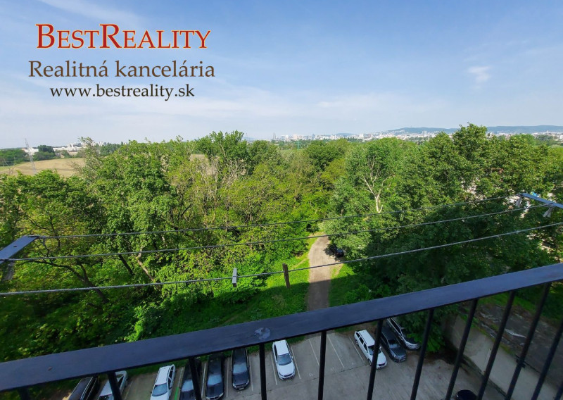 2 izbový byt na predaj pivnica, klimatizácia, Parkovacie miesto, Závodná ul. Podunajské Biskupice www.bestreality.sk